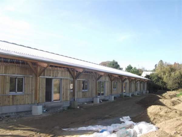 Construction de 5 Logements à Carantilly, façade du bâtiment